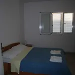 In - Sibenik Riviera 36600 Primošten