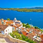 In - Sibenik Riviera 36600